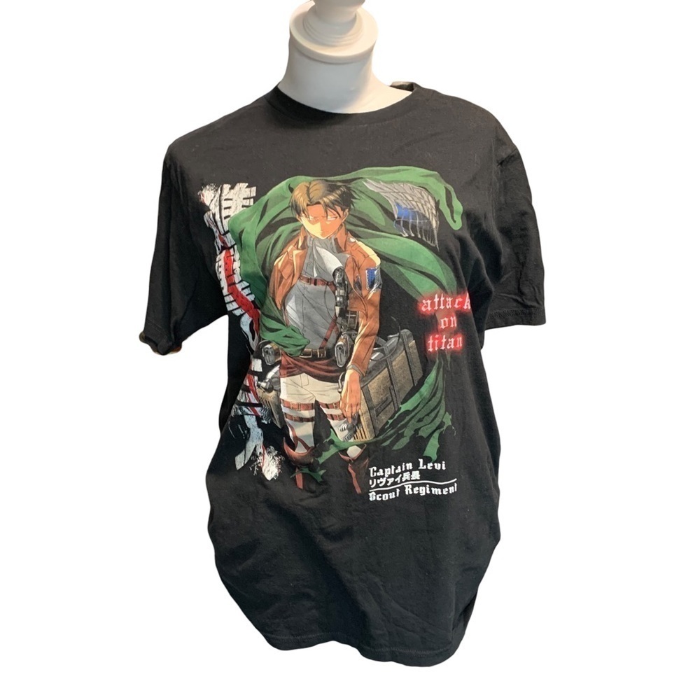 ATTACK on Titan size small T-shirt